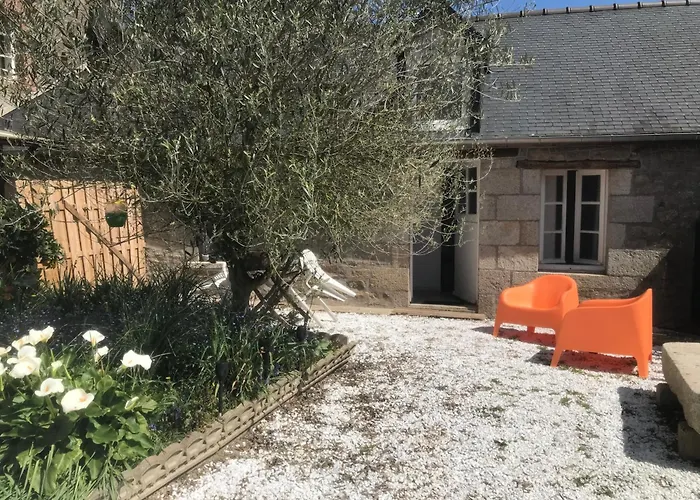 Charmante Maisonnette Proximite Cite Medievale Et Bords De Rance